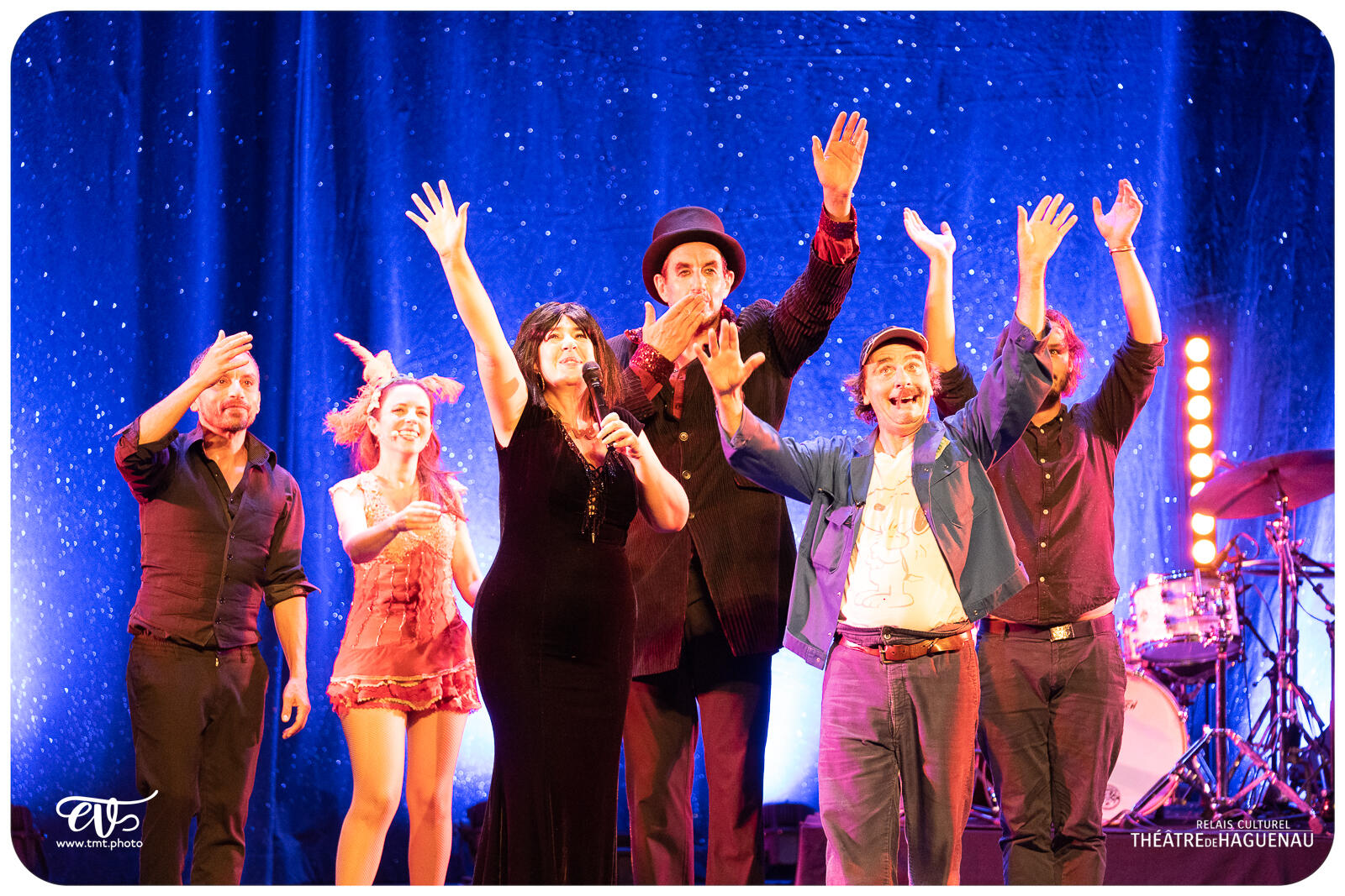 LE CABARET EXTRAORDINAIRE